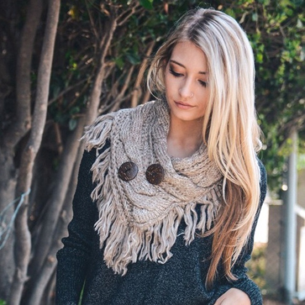 Fringe Infinity Scarf - Picture 2 of 3